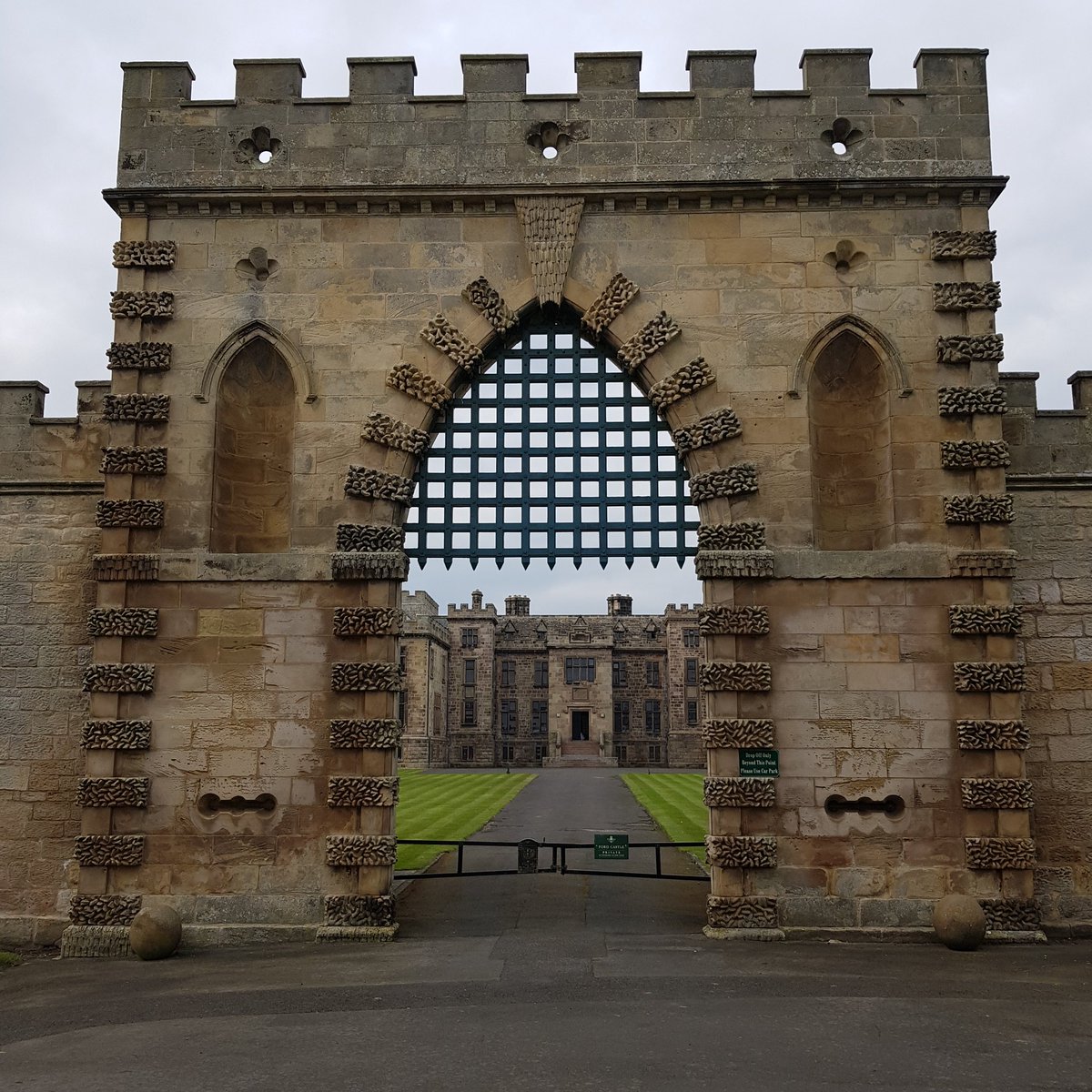 CMAHistory tweet media