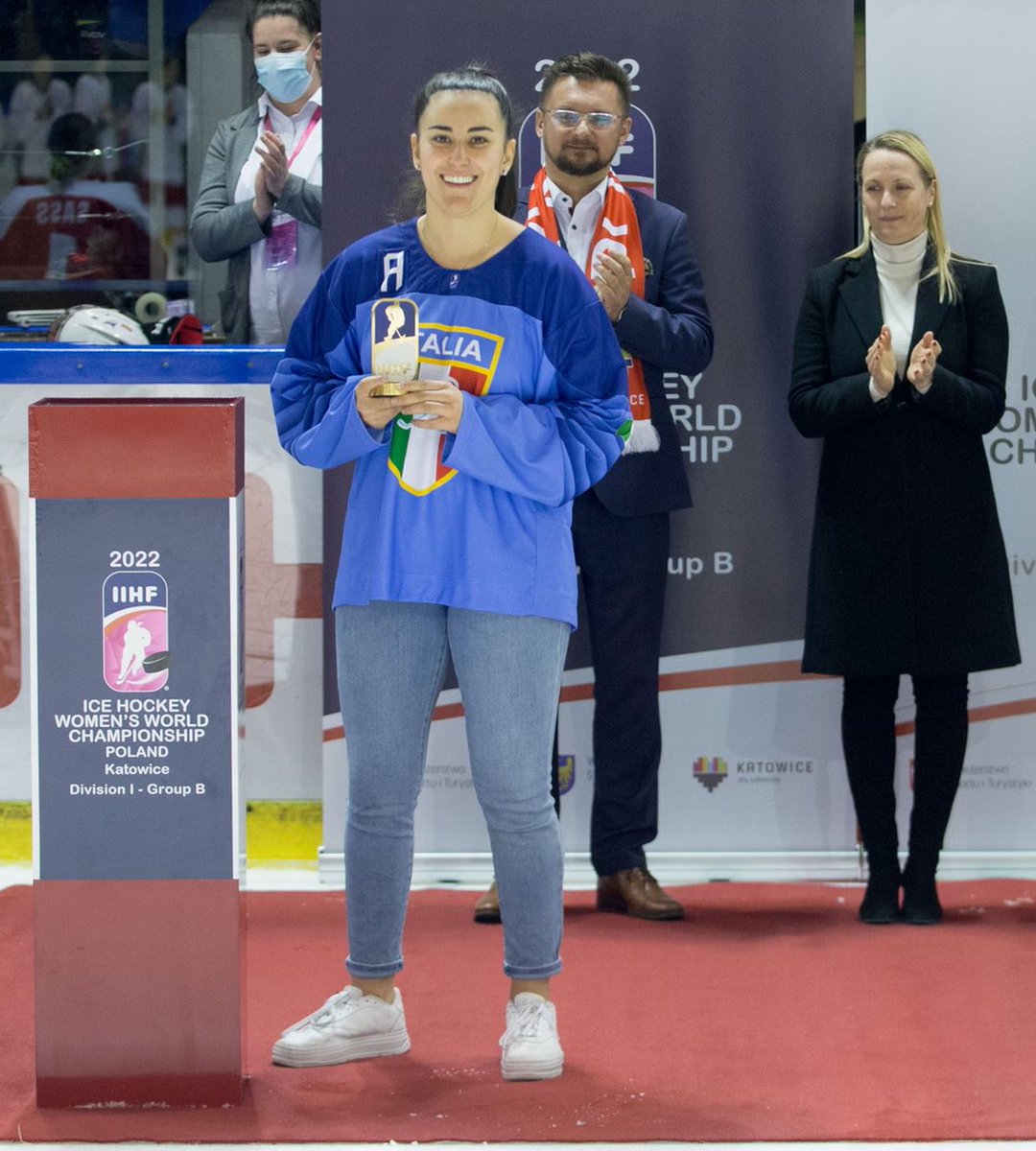 Congratulations to Nadia Mattivi for earning Best Defender accolades at the 2022 Women’s World Championship in Poland! Nadia helped Italy earn bronze and stay in Division I Group B!

#ProudToBU