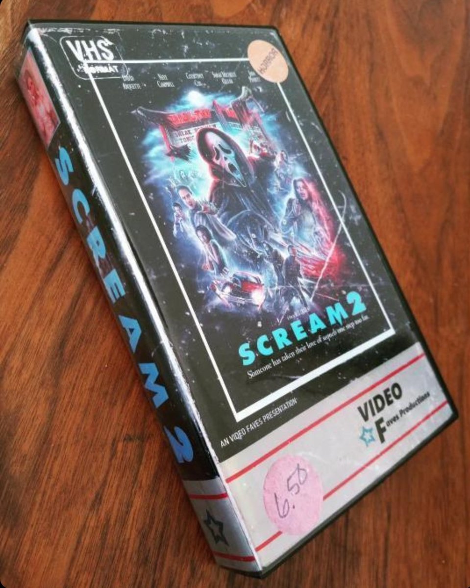 MarianoMattos2's tweet photo. Beautiful custom VHS by @VideoFaves 
.
.
#scream #ScreamMovie #vhs #horrorgeek #HorrorMovies #HorrorCommunity #slasher https://t.co/fqwac5ufo0