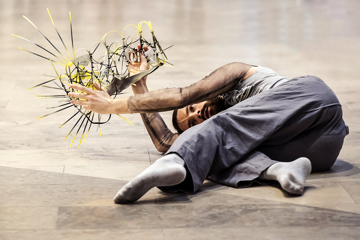 FiguresIn's tweet image. A Happy Spring /Easter holiday - the blossom is out! Let's do a dance #leaveyourdesk #leaveyourcar #haveapicnic