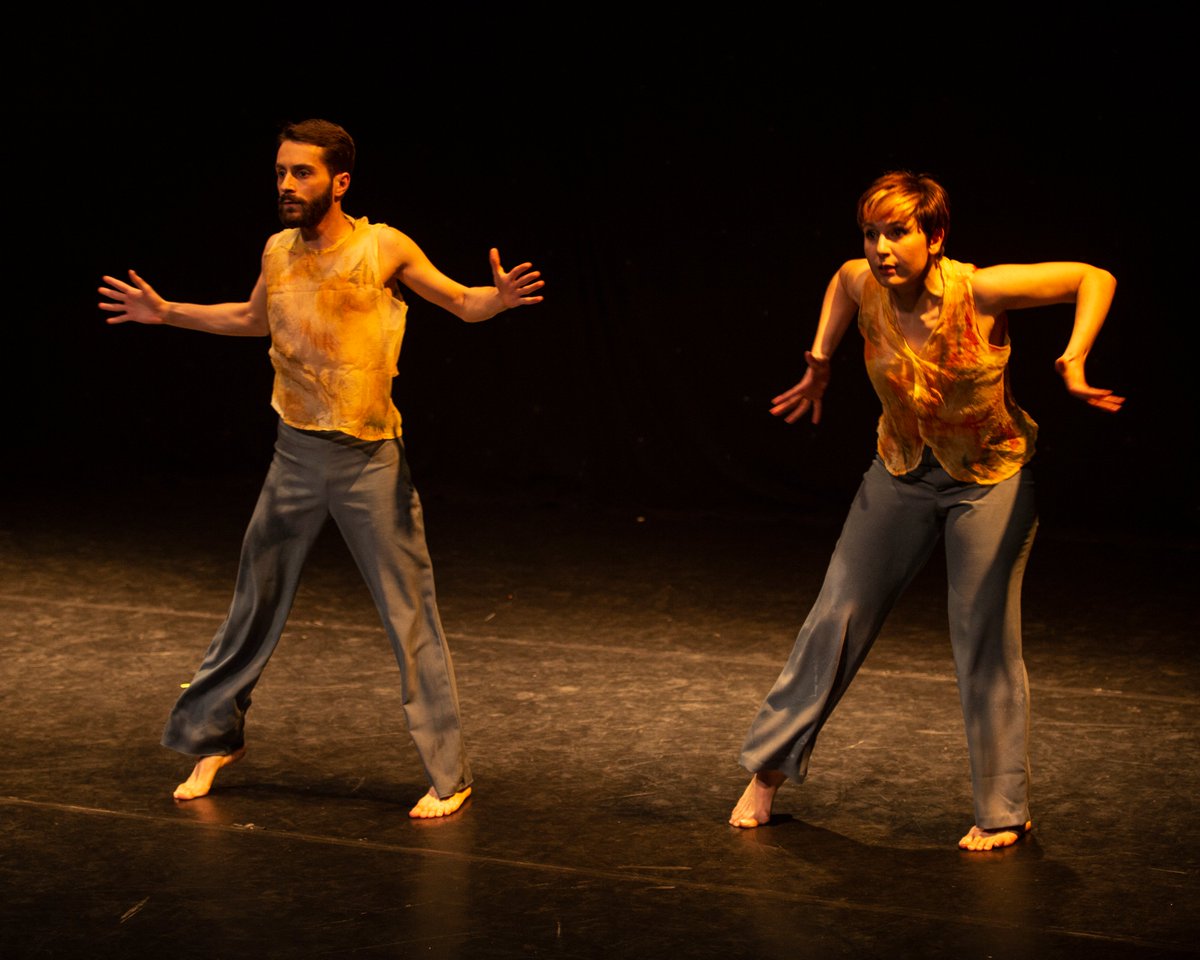 FiguresIn's tweet image. A Happy Spring /Easter holiday - the blossom is out! Let's do a dance #leaveyourdesk #leaveyourcar #haveapicnic