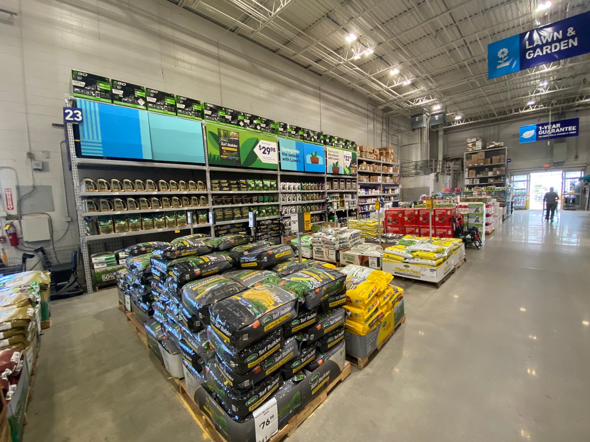 Store 247 MST just can’t stop, won’t stop packing out shelves, and crushing cardboard.  Somebody send customers, quick! #R1CardBoardChallenge #R1SpringFest <a href="/BlueBoxR1/">@BlueBoxR1</a> <a href="/BenitoKomadina/">Benito.Komadina@Lowes</a> <a href="/MYoungsonLowes/">Michael Youngson</a> <a href="/MST_899/">Shannon Cantrell</a> <a href="/D899_RVA/">D899_RVA</a>