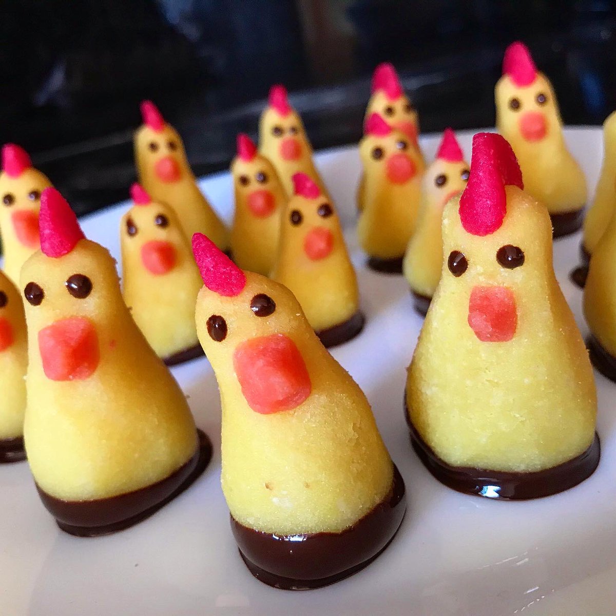 SweMetalChef's tweet image. Happy Eostre! Lady Dawn is here. \m/ #eostre #dawn #godess #celebration #easter #marsipan #chicken #delight