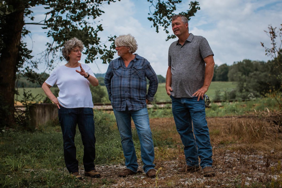 It’s these three, Lynne, Wally and Charles who are keeping traditions alive in Gethsemane, KY. They’re set to honor their past and pave the way for generations to come. 

#newroad #oldkentuckyhome #gethsemane #kentucky #family  #community #bourbon #monksroad #logstilldistillery