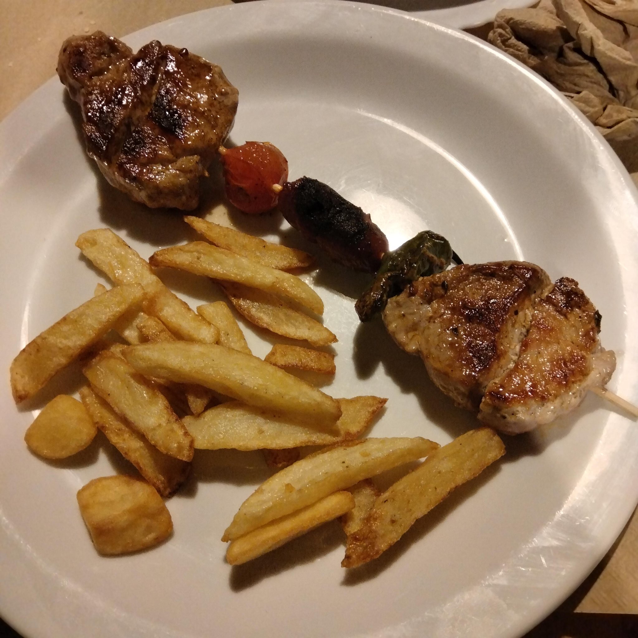 1 pic. Buenas tardes :) ? Que sumiso o pagafantas va a pagarme la merienda. No es una sugerencia es un