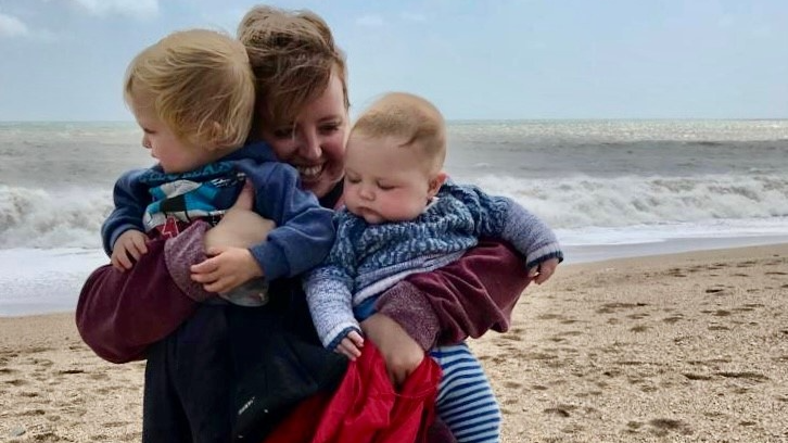 SWSCDiabetesUK's tweet photo. ‘We #volunteer for @DiabetesUK while walking our dogs &amp; being busy parents. From our phones, home or office, we can fit campaigning &amp; fundraising around work/family life. Connie, Jim, &amp; Milo the cute dog!  #southwest. Apply: https://t.co/o8Qot5FM3s  #Microvolunteering #MicroDay https://t.co/fJyAHYOlQS