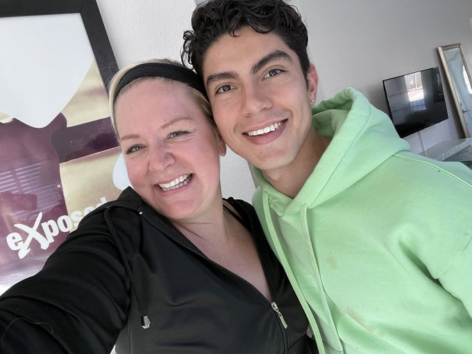 1 pic. So much fun filming with this cutie! Gorgeous @alfonsonaked Thank you baby!!! Besos!!! ??????