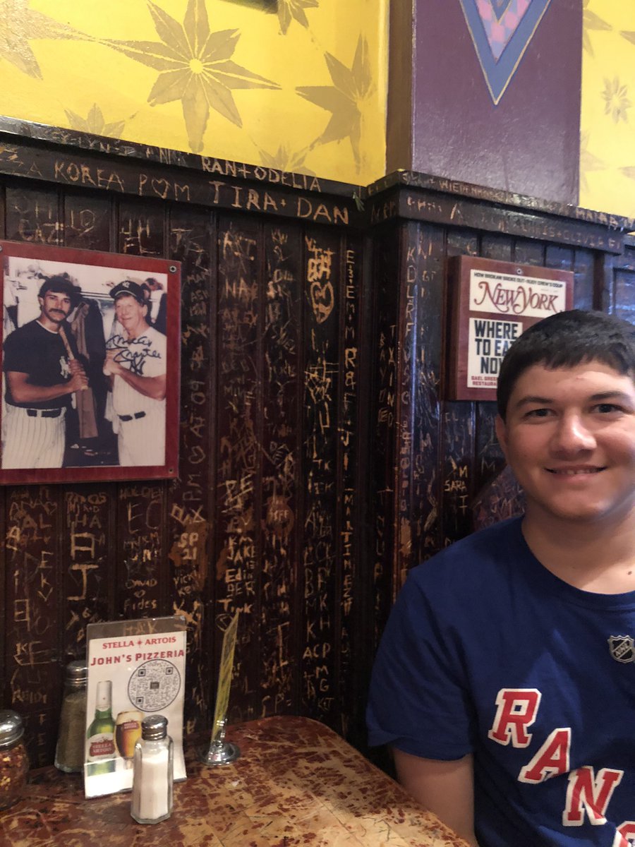 JDeRo23's tweet photo. Pilgrimage back to #JohnsofBleecker with my boy! We even got the booth next to The Mick and Donnie Baseball! https://t.co/Q4Ya4sXxSK