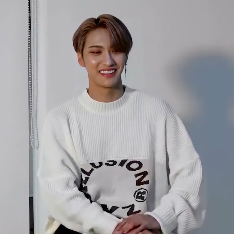 seonghwarandom tweet picture