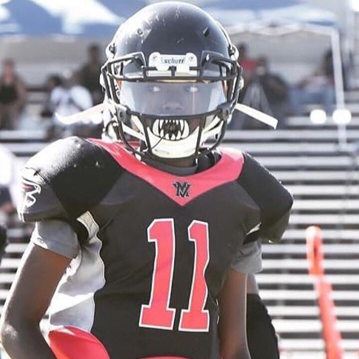 rugrat_ty's tweet photo. 2018 moval falcons https://t.co/jMlwfp7bEC