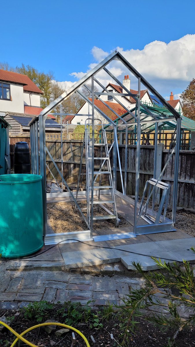 rockerblonde's tweet image. Frame works both fully done, that might be due to the need to be fully square once the glass in the roof is done. Or because the odd slab has moved slightly over the last week. Done for the day long soak in the bath is needed. #greenhouse #isssues #BankHoliday #gardenjobs #build
