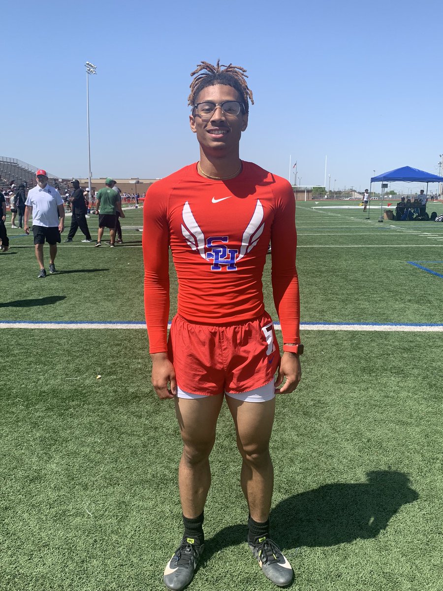RachelleW1908's tweet photo. @samTracklife Day 2 District 8-6A Area Qualifiers
Congratulations to Jayden Williams for finishing 4th in the 110H!👏🏽
#SamSideSamPride🔵🔴
#EastSidePride
#SHHSTrackLife🏃‍♂️
#StateBound🏆 https://t.co/42BSMZh3P3