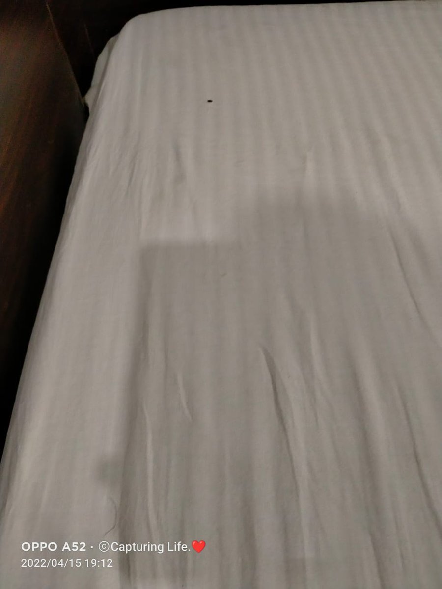 gaurav_xact's tweet photo. @goibibo raised a complaint,  received a commitment to getthe issue resolved by hoteliers in 10 mins,  nothing happened. I was confirmed to receive a call back in 30 mins by superior authority from goibibo at 7.30 pm.. Nothing happen till now. 

#goibibodontcare #goibibo # https://t.co/zDiWoAlOfQ