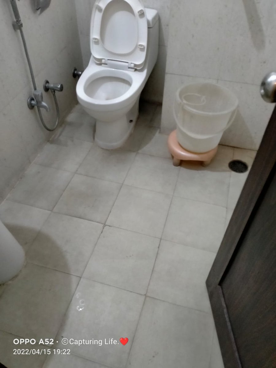 gaurav_xact's tweet photo. @goibibo raised a complaint,  received a commitment to getthe issue resolved by hoteliers in 10 mins,  nothing happened. I was confirmed to receive a call back in 30 mins by superior authority from goibibo at 7.30 pm.. Nothing happen till now. 

#goibibodontcare #goibibo # https://t.co/zDiWoAlOfQ