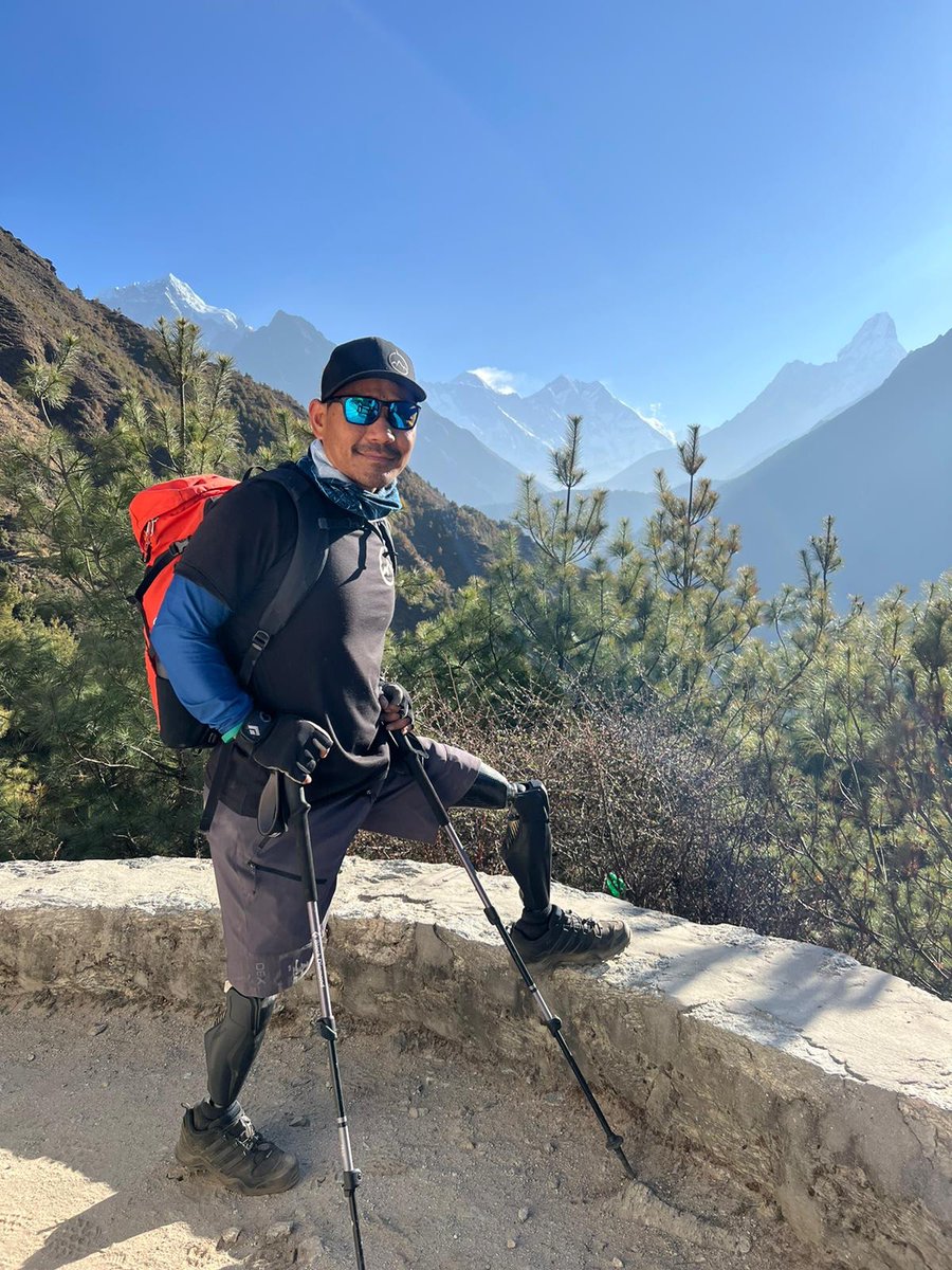 Day 3 check ✅ Arrived in Deboche (3762m) from Namche. 🏔 passing Tengboche (3900m). Long day walking 11.5km taking 10 hours. It was a tough day but I am feeling strong and my body is fine. 💪🏼 
.
.
#PilgrimBanditsCharity #Ottobock #TheGurkhaWelfareTrust