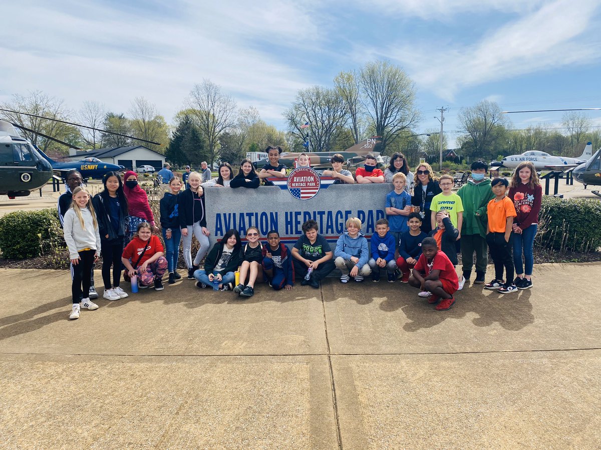 It was a fabulous Friday for 5th grade at Aviation Heritage Park! #AESPride <a href="/AlvatonElem/">Alvaton Elementary</a> @mrscarr_aes