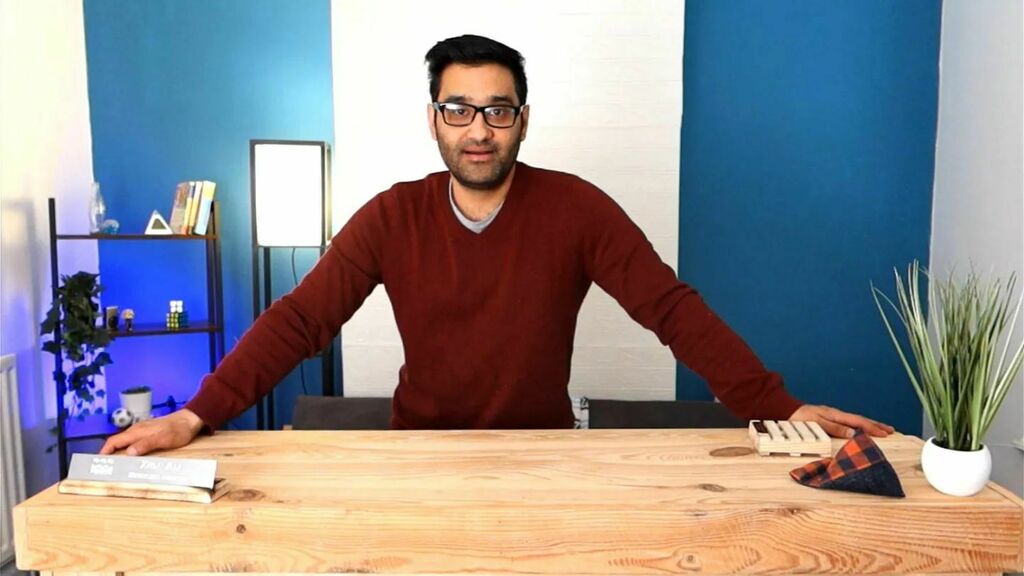 My new standing studio setup for live streaming over @amazonlive @trustedcreators #standingdesk #livestreaming #studiosetup #tvpresenter #lightinginspiration #youtubevideo #zulfphotography #trustedcreators instagr.am/p/CcYPrD9I3SG/