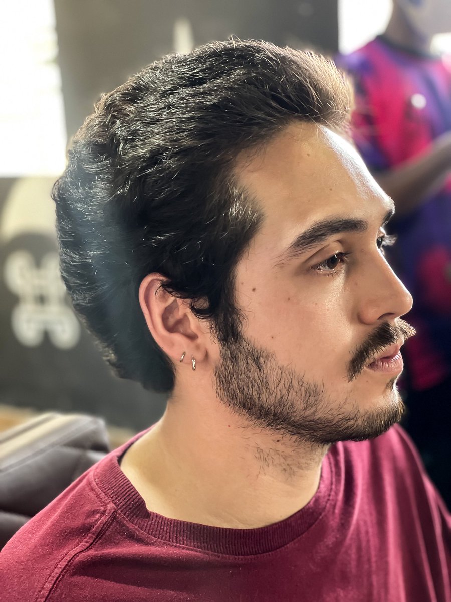 ZionDreadmaker's tweet photo. Locs finos naturais, feitos com o próprio cabelo . Nível de complexidade máxima por ser muito curto. Desafio lançado e realizado ! 

#antesedepois #beforeandafter 

#latinos #latinosbrasil #dreadlocks #rasta #dread #locs #locstyles #dreadstyles #byziondread #dreadlatin https://t.co/VDpNujgAnU