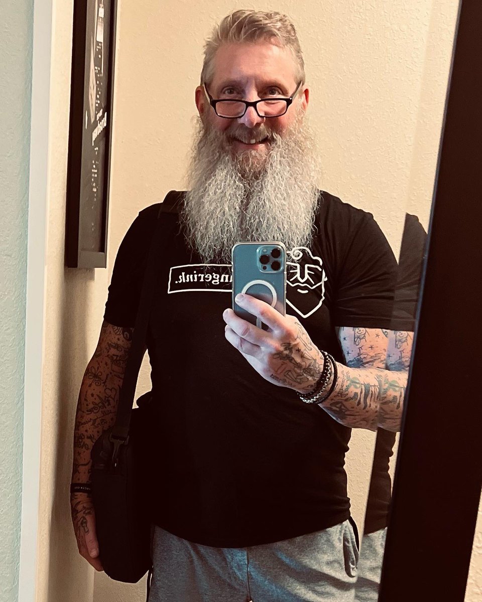 Don_Caskey's tweet photo. I didn’t get up early but I got up so it a blessed day! Now out into the World to go on another adventure!
I may have 419 matching tattoos but I’ve got plenty of space left!
#YOLO #fuckcancer #getdond #tattoostoheaven #strangerink #blessed #celebrationoflife #people https://t.co/KxYCb6SC3J