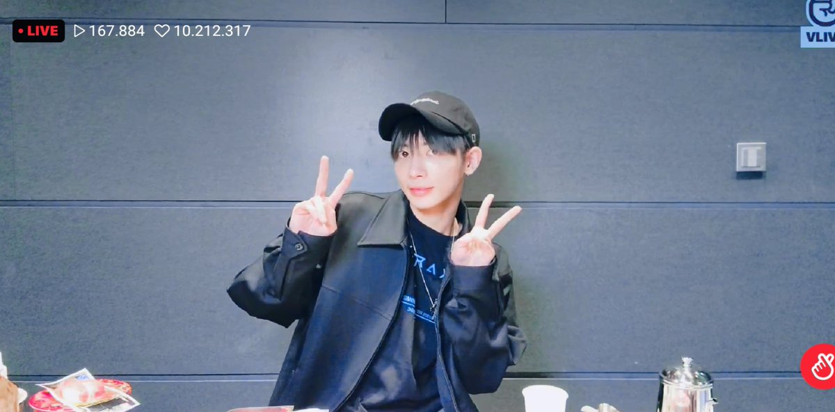 stay_moaa's tweet photo. 15•04•22| Prints que eu tirei da live do #TAEHYUN 🐿️

- 𝙖 𝙩𝙝𝙧𝙚𝙖𝙙 ♥︎ https://t.co/qdTBk4fNV8