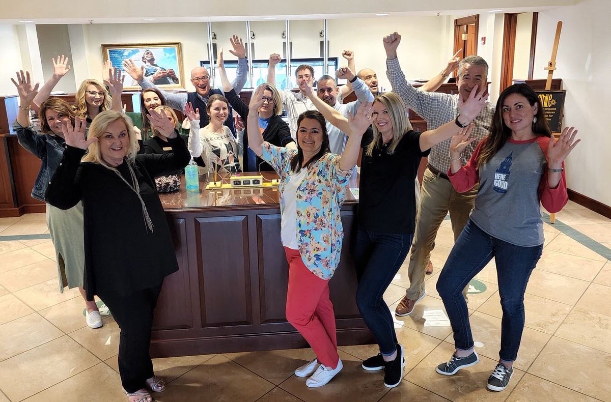 1776Bank's tweet photo. 🎉 Celebrating 10 years at our Freedom Square location in Bowling Green!
#1776revolution #IndependenceBank #BGKy #FreedomSquare https://t.co/SMjjtohhGn