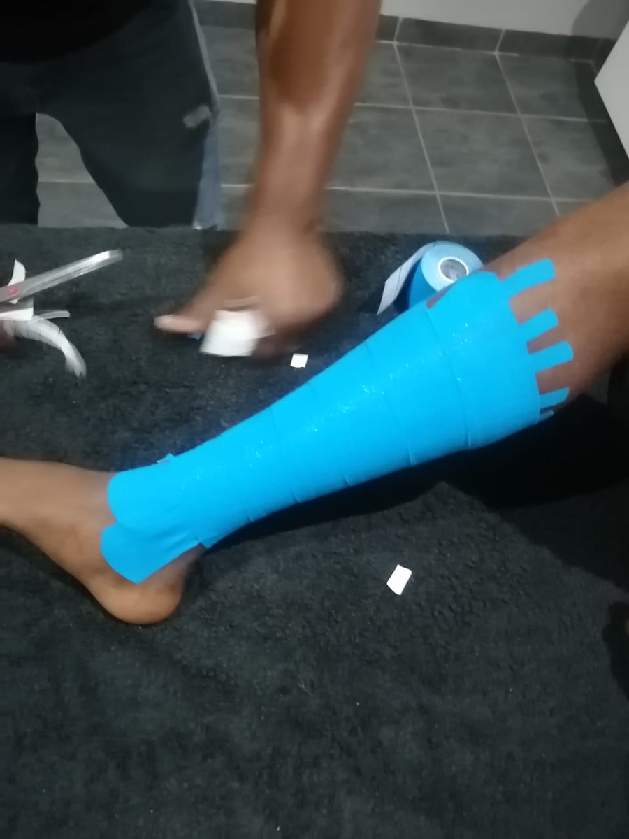 Kphysios tweet media