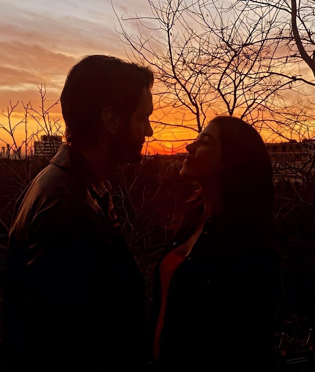DTural's tweet photo. #ArkaSokaklar dizisinin sevilen çifti #EzCem sizlerle. 😍 https://t.co/s9xyPsw2SE