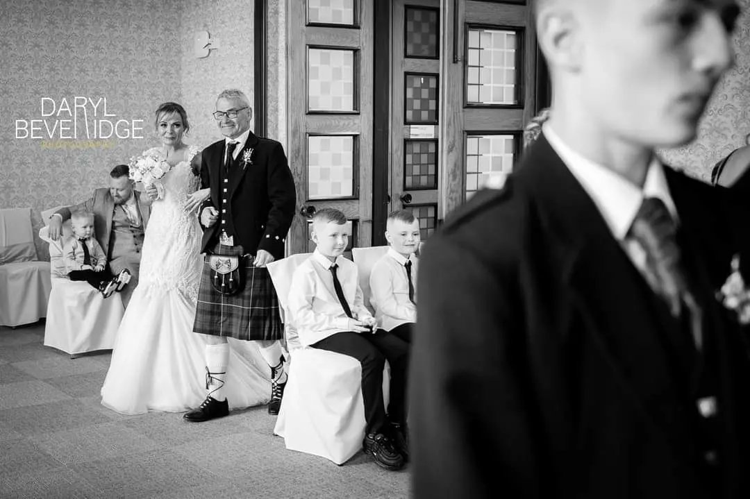 BeveridgeDaryl's tweet photo. Yesterday's wedding of Michelle &amp; Craig at Kirkcaldy town house.

Michelle &amp; Craig's service was lovely, funny &amp; emotional for many reasons &amp; it was my privilege to capture their ceremony, confetti &amp; family/couple images. https://t.co/zppRzqcRe3
