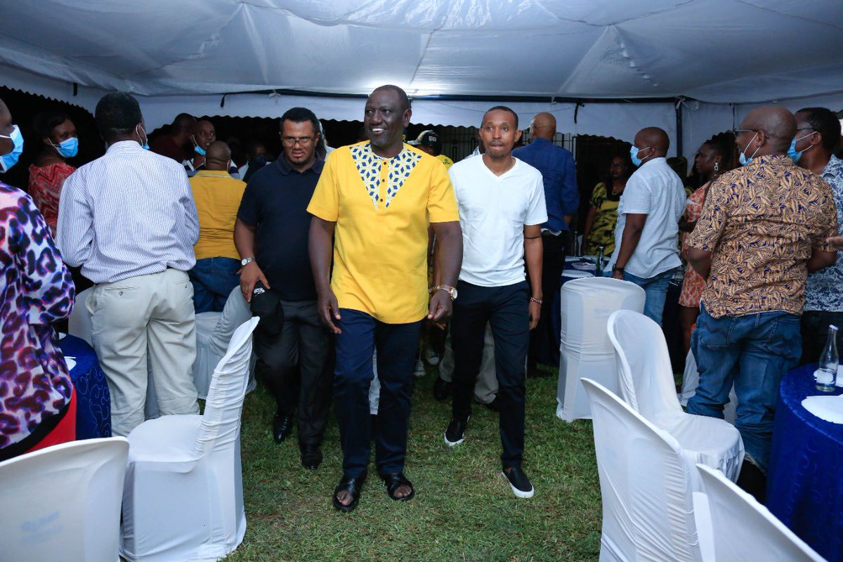 It’s time to remove power from the power broker’s and give it back to the good people of Mombasa County. Farasi sasa ni wawili, wa kuregesha BANDARI Pwani (UDA) na wakuuza bandari kabisa (ODM)