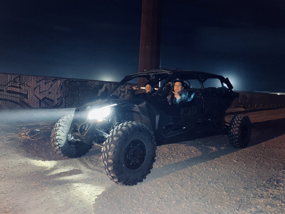 Big body double R taking up the hole spot” or Pull up in a double R im Dawn Toliver