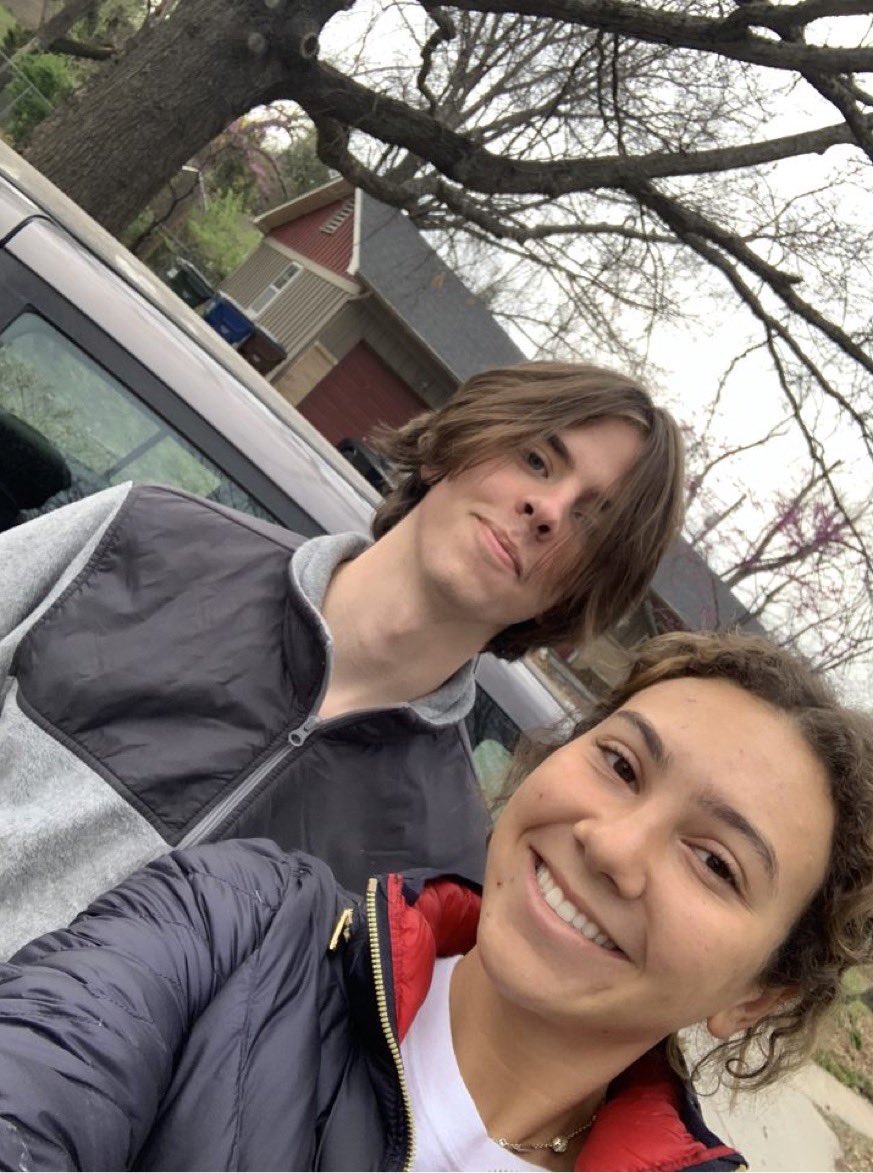 Prior to being eliminated, Gianna got George out, right before he went on vacation! Was this one planned?

“No party is an assassins free party” 3/4