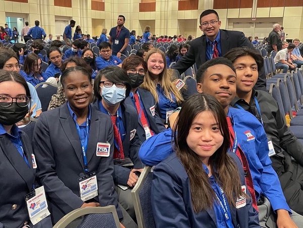 KempnerTSA's tweet photo. Having a great time at the Texas TSA conference!  @Texas_TSA @NationalTSA @FortBendISD @FBISDSTEM @KHS_Cougars @FBISD_CTE #Go_Cougs #texastsa https://t.co/EehCwBUZq9
