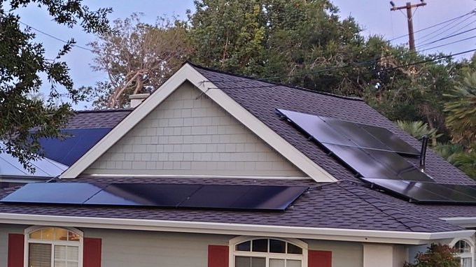 Got solar installed today https://t.co/o5WJ4MYSTM