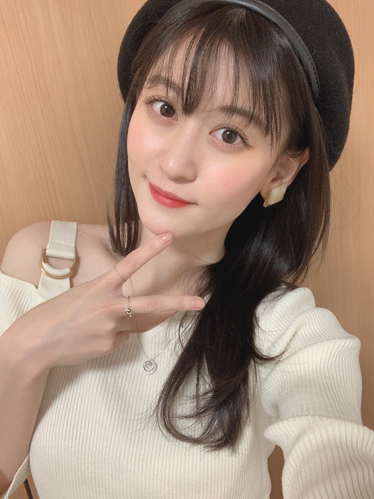 上西恵 