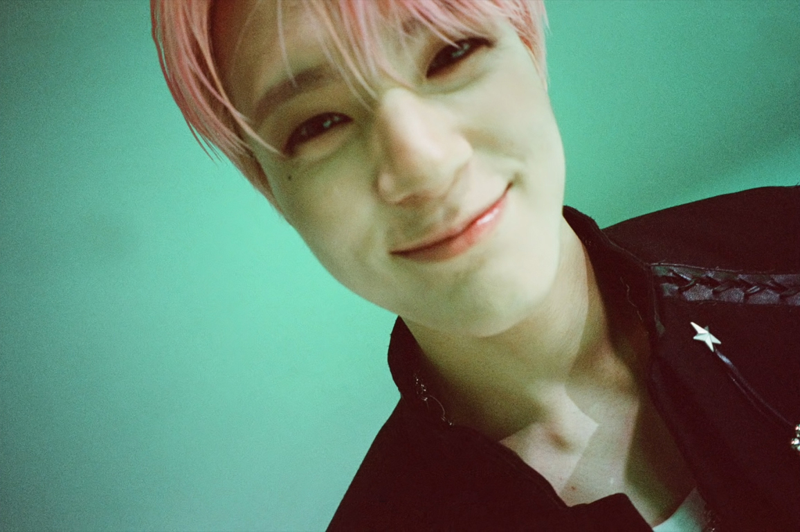 piberdey pogi, have a good one! 💙💗
#HAPPYJENODAY
#제노의_멋진_스물셋_꿈꾸느라_밤새
#OurBirthdayBoy_JenoDay