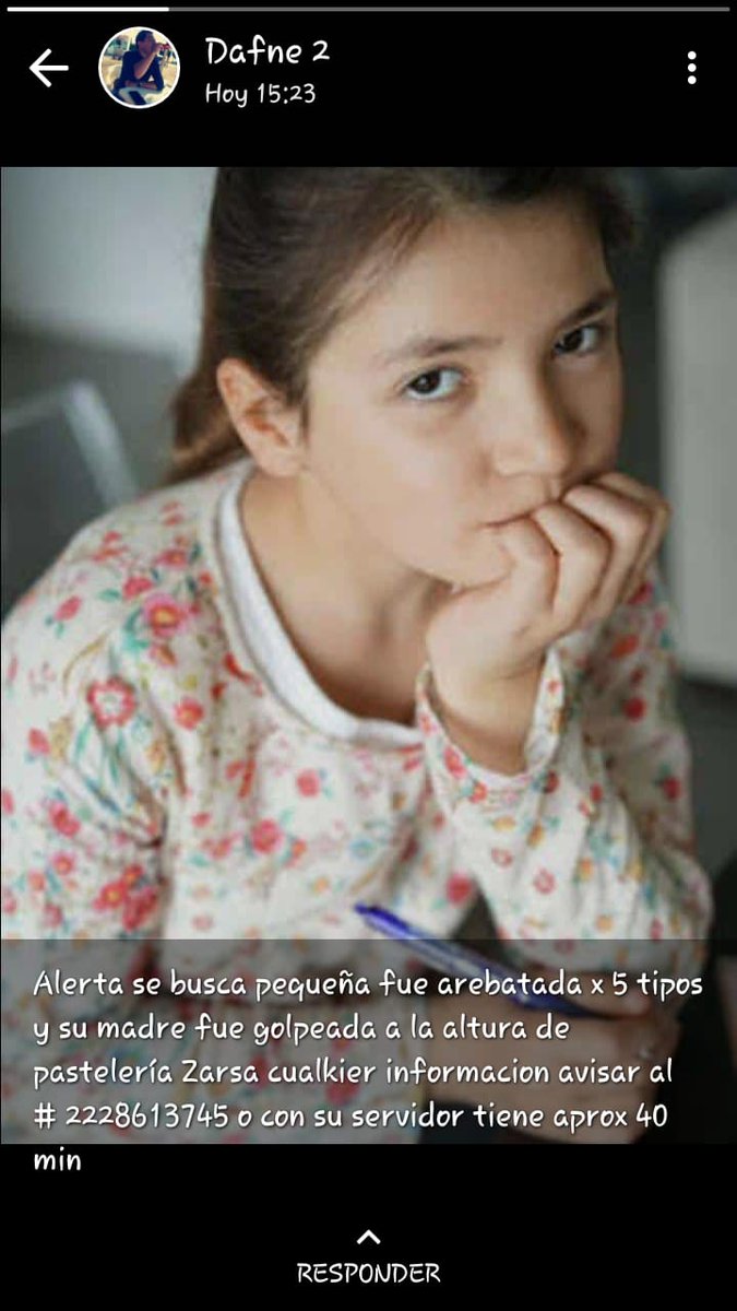 elsoldepuebla1's tweet photo. #ServicioSocial | 🚨Nos reportan que aproximadamente a las 14:00 horas de hoy, en la Avenida Reforma, mientras esta niña caminaba con su mamá cinco hombres que descendieron de una camioneta negra, golpearon a la madre y se la llevaron a la fuerza. https://t.co/jMzLLsTDgG
