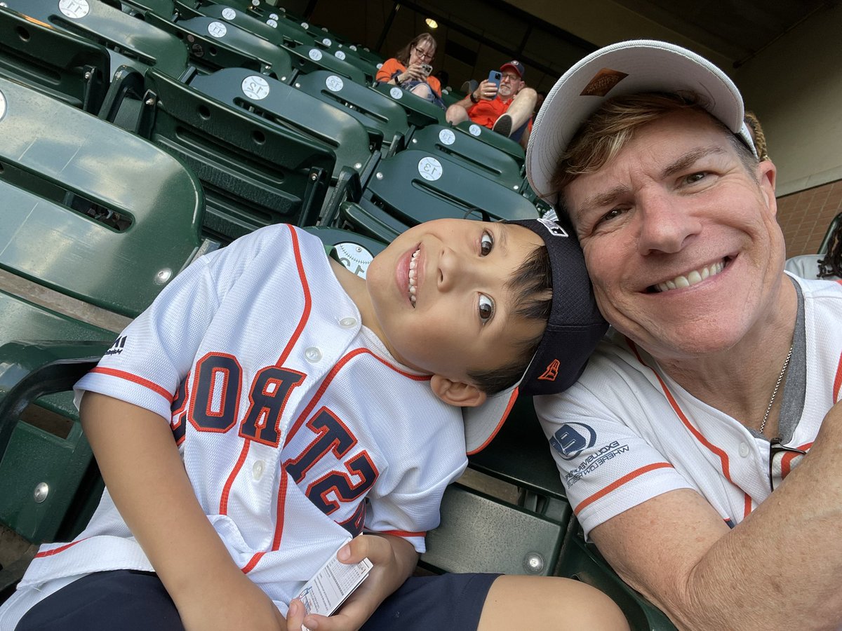 kzarella's tweet photo. Go stros  #LevelUp https://t.co/49QJLpUBPm