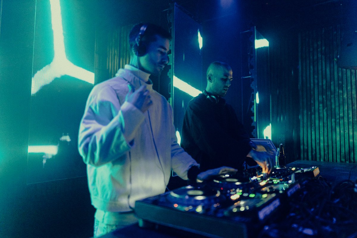 Some of you know I produce music and dj. Well today was a release day for me and I thought I'd share the music over here for the night fam too. 🌘

I call it #cinematictechno 

Stream my latest EP 'Enigma'
open.spotify.com/album/5d7Cppxz…