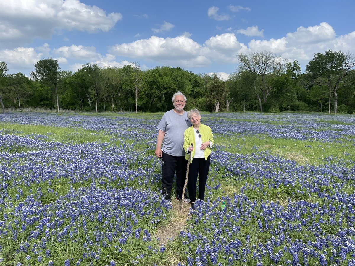 m_m_riddell's tweet image. Great way to spend #EarthDay enjoying #BlueBonnets in #EnnisTx with my parents ❤️

#EarthDay2022 #BUCKETLIST 

@Happymom1966