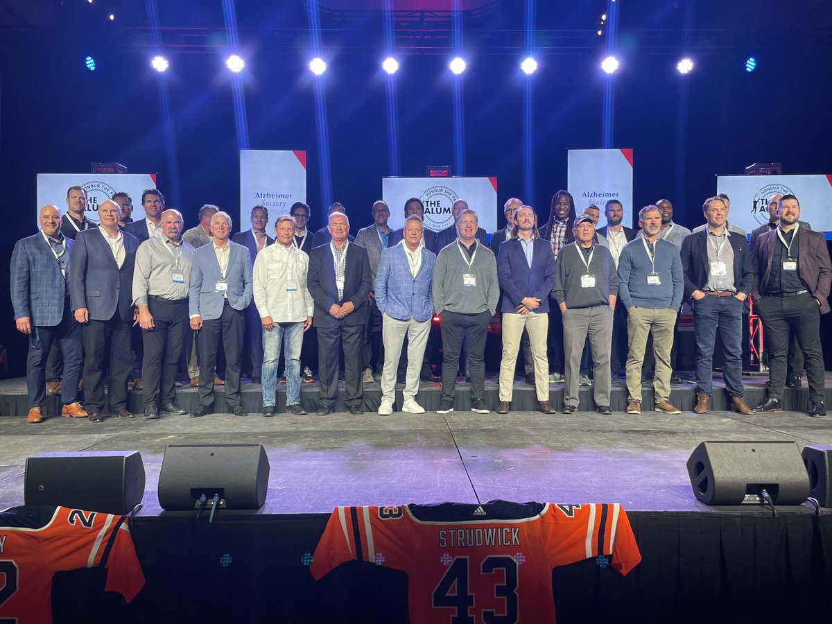 NHLAlumni's tweet photo. The boys are back 🙌
Edmonton Pro-Am for Alzheimer’s and dementia research is officially underway!
#NHLAlumni | #AlzFaceOff https://t.co/bTHTWIFLe3
