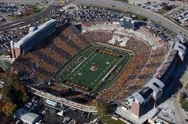 SavionHerring's tweet photo. Blessed to receive a offer from Missouri ‼️‼️⚡️   @CoachSmokeNJ @KevinP_71 
#IRVINGTONTUFF https://t.co/kSjjFAURF8