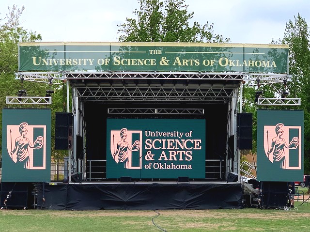 usaodrovers's tweet photo. We can't wait to celebrate all of our graduating seniors tomorrow! The ceremony will be held at 11 a.m. outdoors in the Oval. You can watch the ceremony online at https://t.co/uTMI6jTnf6. #Classof2022 #DroverAlum https://t.co/8bqa7iKGBB