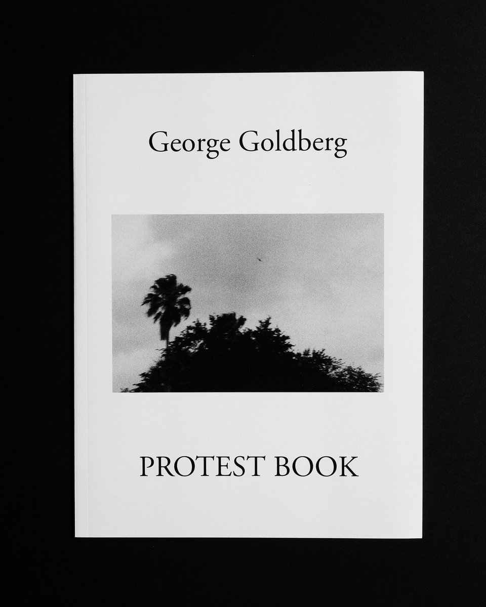 BennyFlocka's tweet photo. I released my first book today. It contains images I made during the summer of 2020 at the Black Lives Matter protest here in Tampa, FL. I’m extremely proud to put this out in the world and let it live. It’s available now in the link below. 

Thank you ❤️

https://t.co/IZny6nGtPB https://t.co/ZCuyWr8woq
