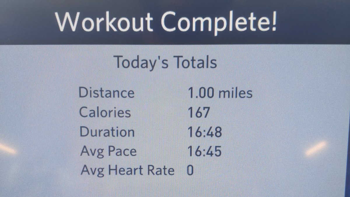 AEI_Realism's tweet photo. Did a mile with a 60lb weighted vest on at 3.6 mph on average.

The last quarter mile I picked up an extra 40lbs on my back.

Already got the 6 rounds of heavy bag work in.

Let's go, gang!

@Axurii @NotABBWLover @halforcforge #workoutgang https://t.co/j42YzEGjNp