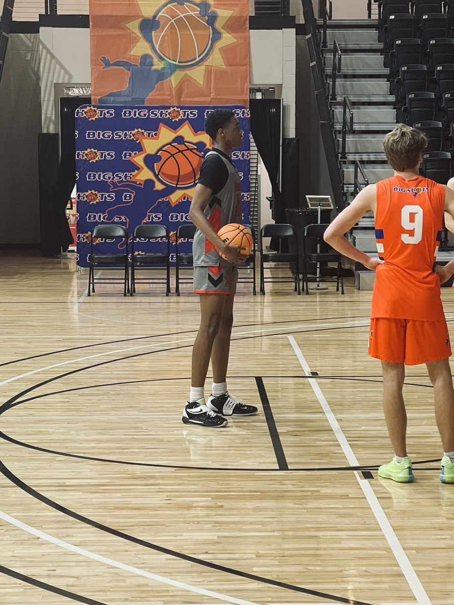 ‘23 6’8 Max Frazier should have a productive summer. Long, mobile, &amp; athletic he really impacts the game with how he can defend the rim. Comfortable with his back to the basket &amp; a good touch around the rim. Does most his work in the paint but show flashes on the perimeter.
