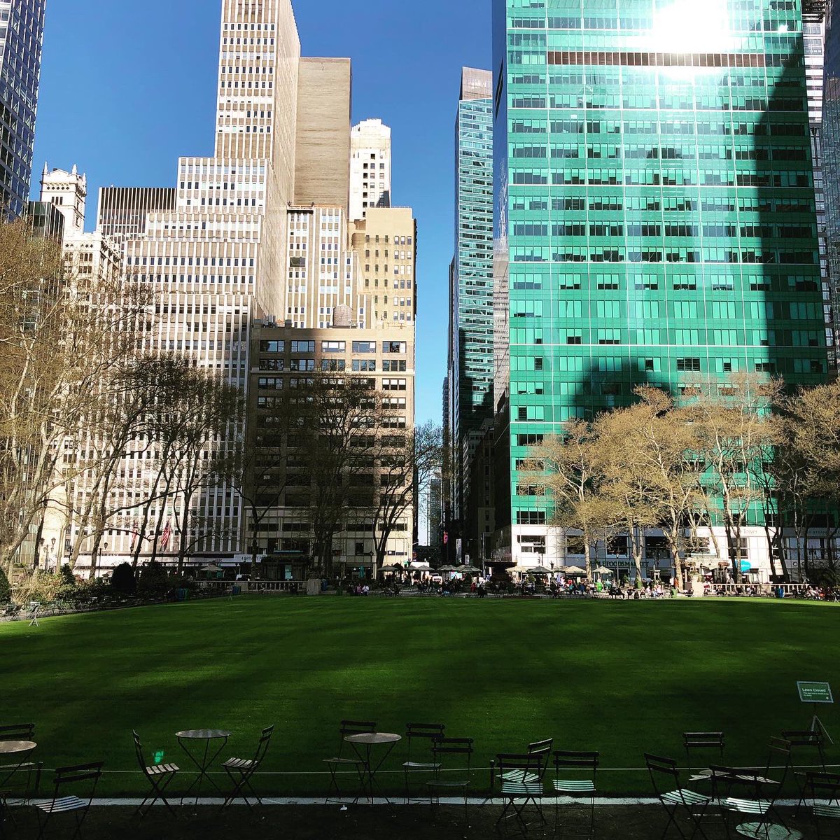 Mike_Iris's tweet photo. Bryant Park is all dressed in spring colors today. Beautiful day to be in NYC! 🌷🌷🌷 #SpringNYC #Flowers #BryantPark #NYC https://t.co/6ZVXjBVLLa