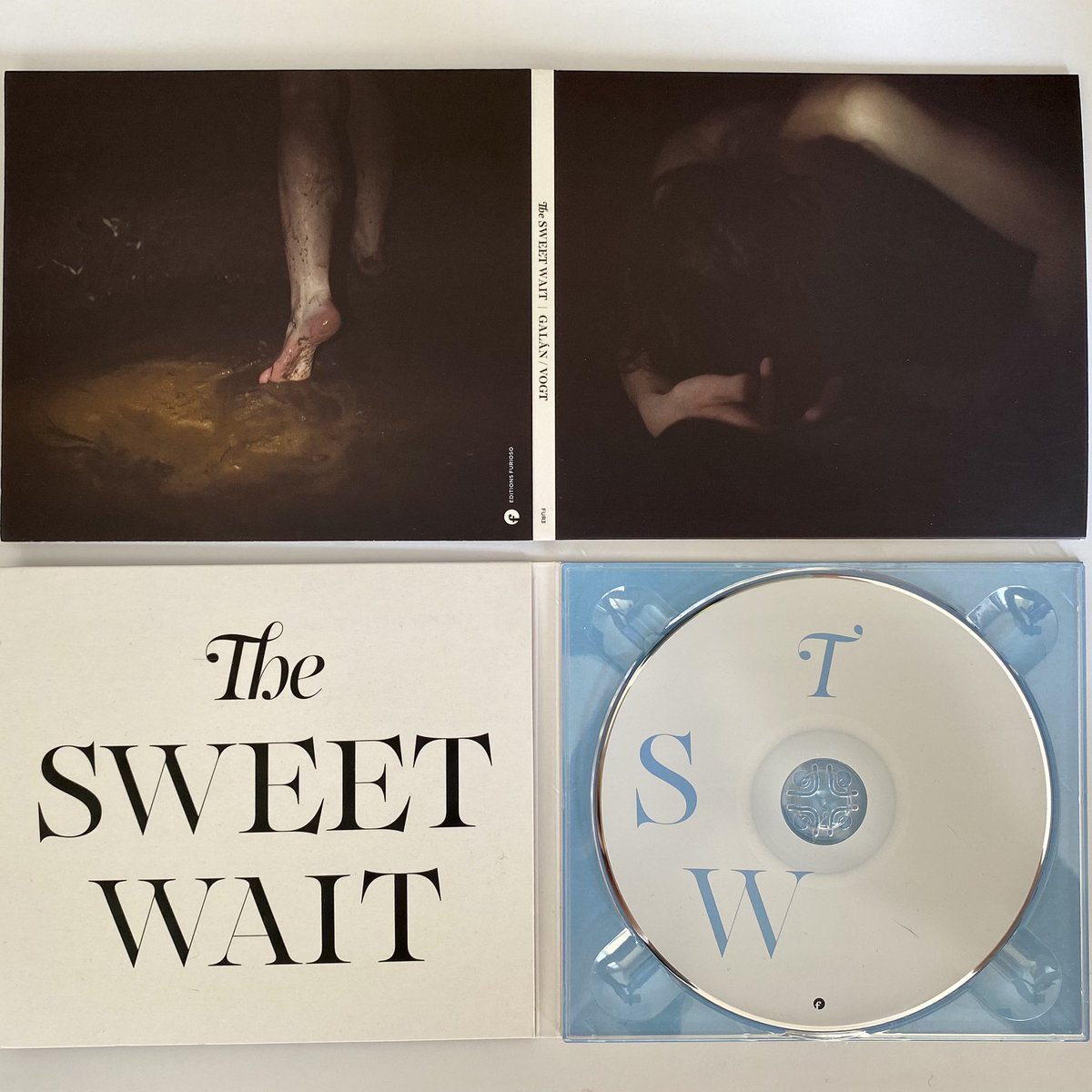 CD Digipack version of the GALÁN/VOGT album “The Sweet Wait” is now available on Bandcamp €12 + postage
Digipack design by the amazing @caro_m at @cabina_haiku 
#atmospheric #femalevocals #slowcore #dreamy #shoegaze #digipack #design
 galanvogt.bandcamp.com/album/the-swee…