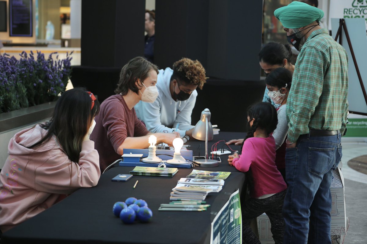 #EarthDay2022 <a href="/KeanUniversity/">Kean University</a> <a href="/KeanSess/">Kean SESS</a> students bring #renewableenergy demonstration and #climatechange awareness to <a href="/MenloParkMall/">Menlo Park Mall</a>