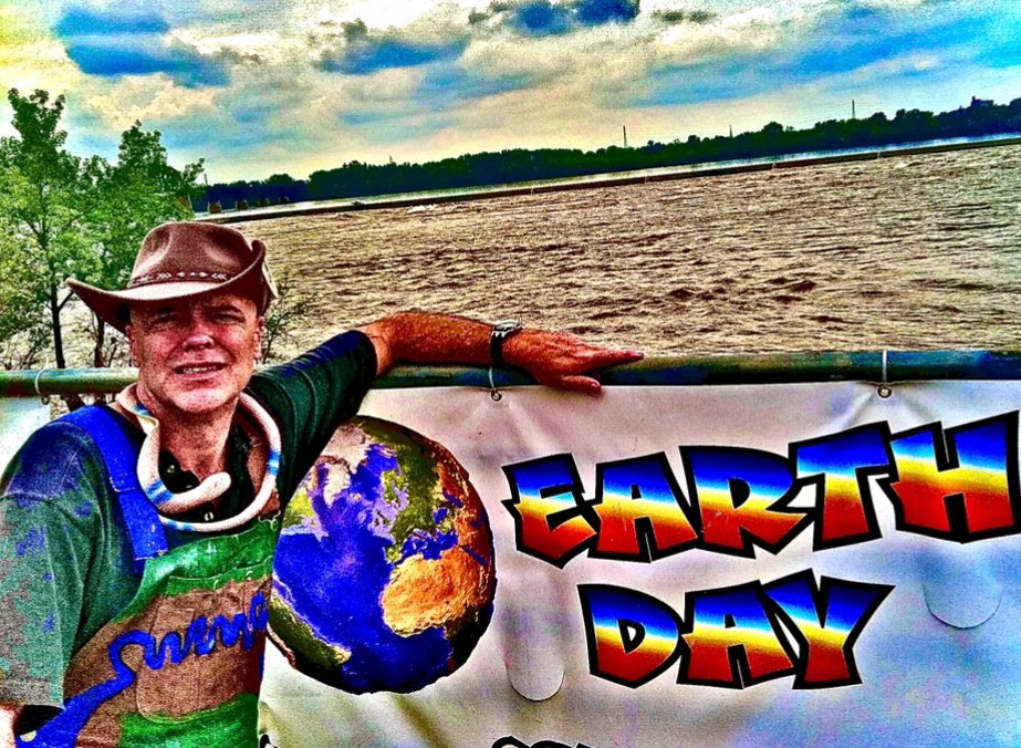 Thanks to all who made it a great Earth Day 2022! #FridayFeelings #swampy #cleanwater #wetlands #Amazonia #AndeanBears #mangrovewetlands #thankyoupresidentbiden @GOSWAMPY @PlanetSWAMPY @HydricHeroes @thehydriczone