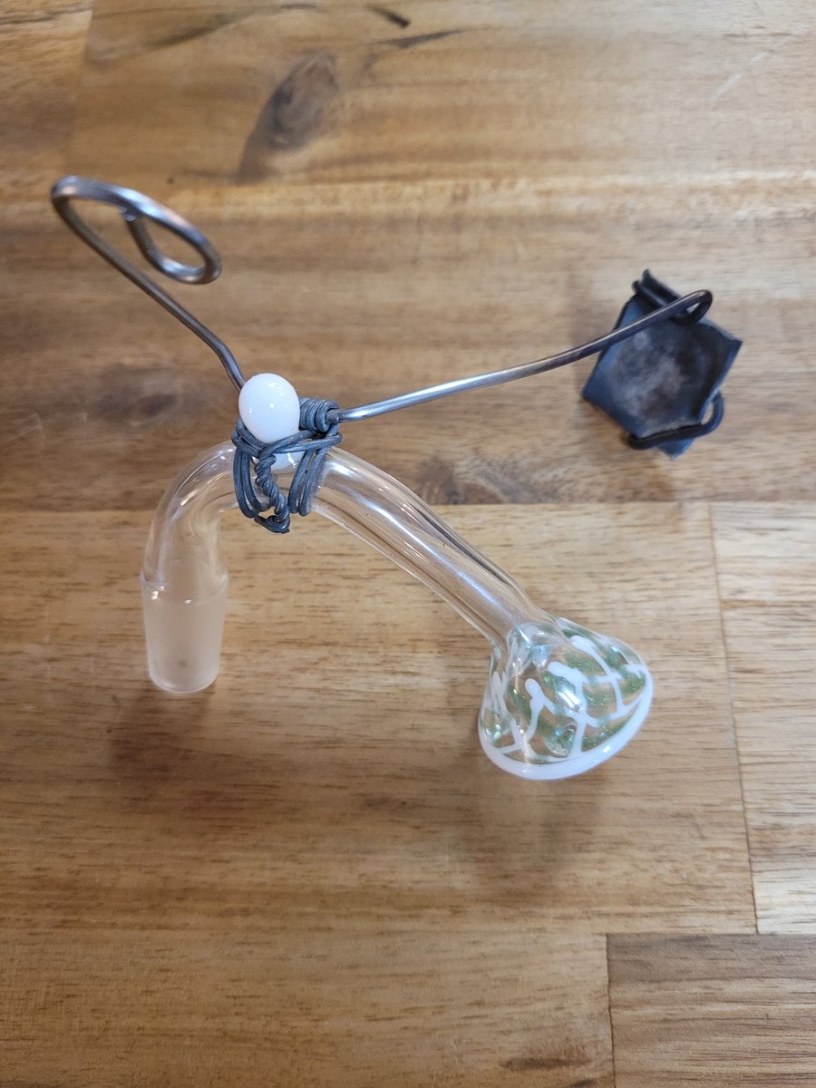 torontopotpixie's tweet photo. @Extractedca This swing&amp;tipad is from 2006 by HashMasterKush - probably my oldest intact dab piece. You heated the titanium pad up, then swung it under the hook. Then you had to get the dabber into the space between the glass hook &amp; the metal without your dab sliding off the edges! https://t.co/iUtT02BgHy
